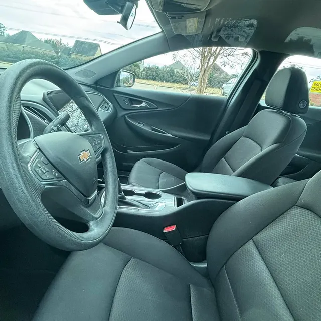 Clean vehicle interior